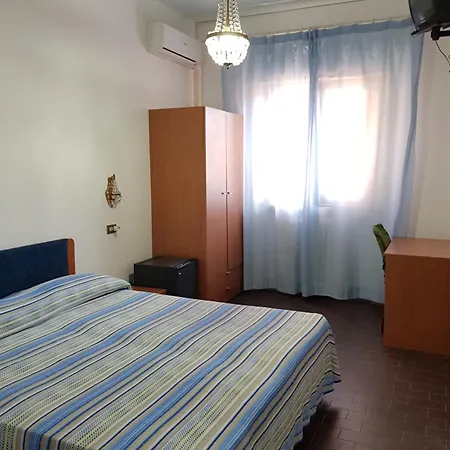 Meuble Andrea Doria 3* Торре-дель-Лаго-Пуччини
